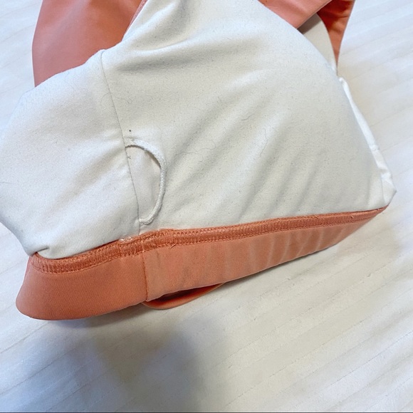 BuffBunny Posh Laser Cutout Sportsbra Peach size Medium - Picture 7 of 11